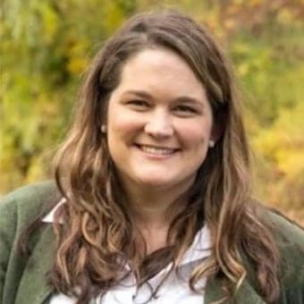 Dr. Sarah Brawdy Dr. Sarah Brawdy